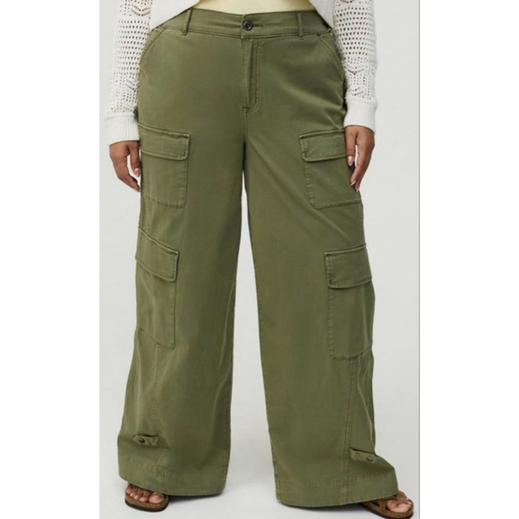 TORRID Pants - Women's TORRID Green Wide Leg Cargo Pants 12R